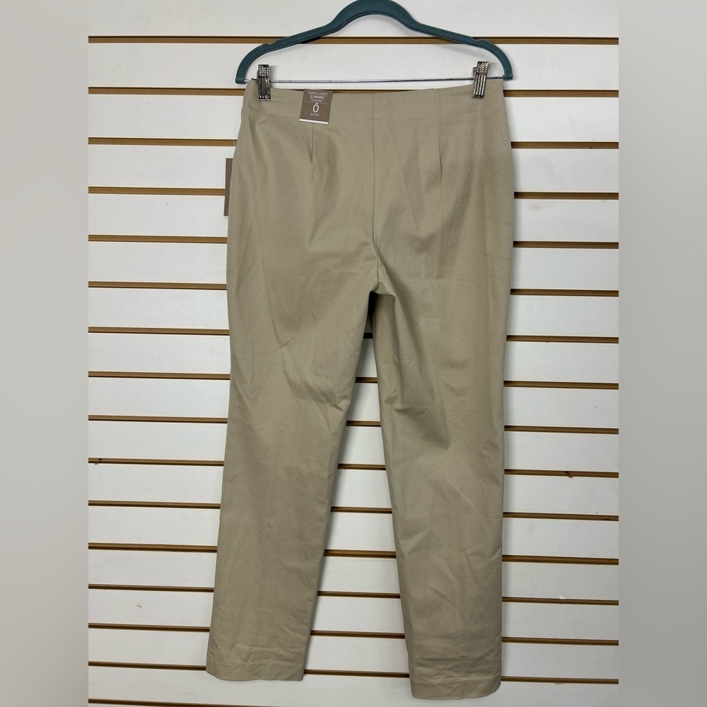 Chico’s Fabulously Slimming Katy Short Basic Pant in New Khaki NWT Size‎ 0 Short - Picture 5 of 10